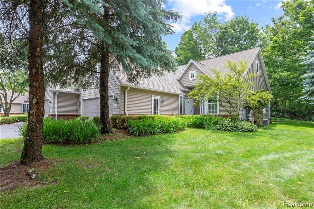 Metamora, MI 48455,118 Fox Hollow Drive