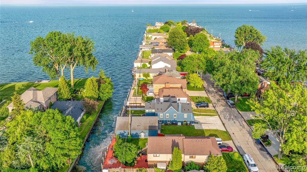 Saint Clair Shores, MI 48081,22541 Statler Street