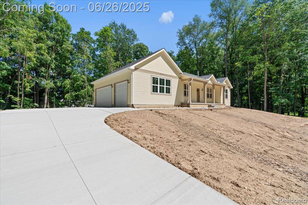 Mason, MI 48854,917 Chickasaw Dr
