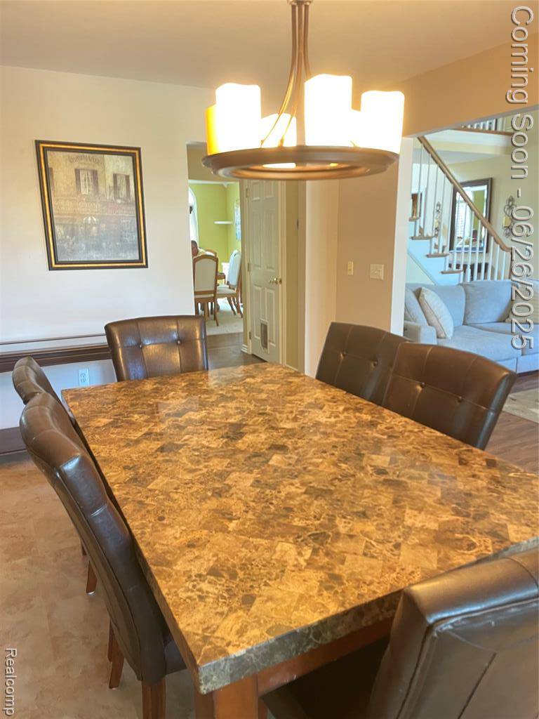 Rochester, MI 48307,537 Bloomer Ridge Drive