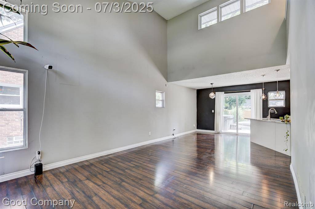 Oak Park, MI 48237,24650 Westhampton Street