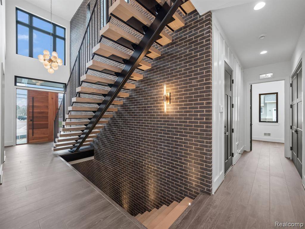 Rochester, MI 48307,1220 N Pine Street