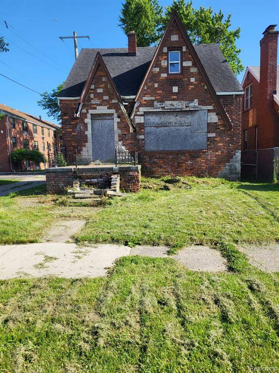 Grosse Pointe, MI 48213,14966 Elmdale Street
