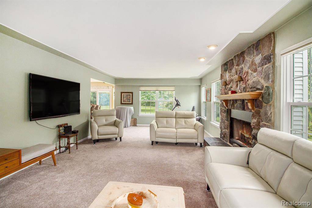 Fenton, MI 48430,10448 Faussett Road