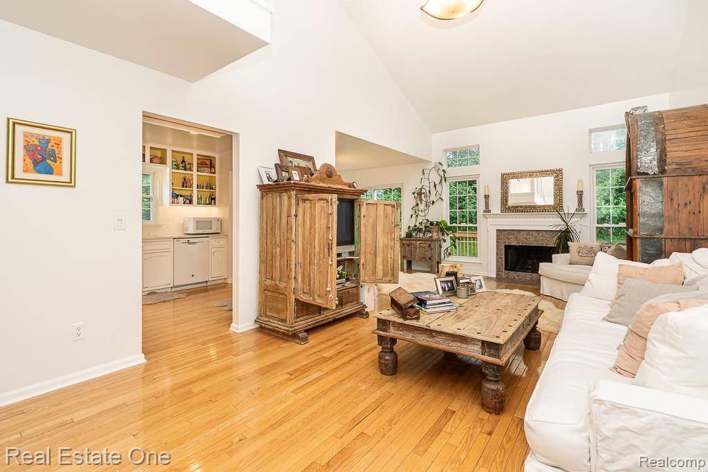 Lake Orion, MI,328 Four Seasons Drive
