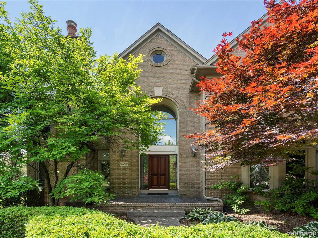 Troy, MI 48098,5657 Greenhill Drive