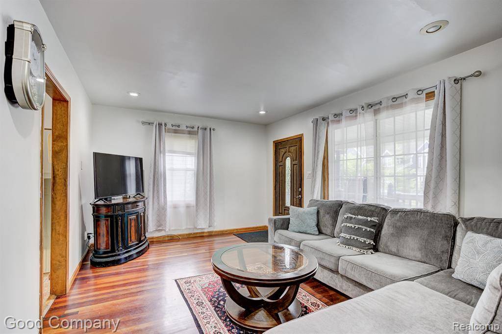 Royal Oak, MI 48073,419 Linden Avenue