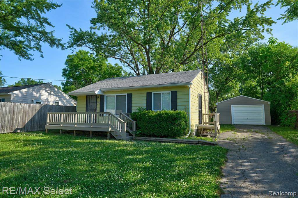 Flint, MI 48504,3062 Walton Avenue
