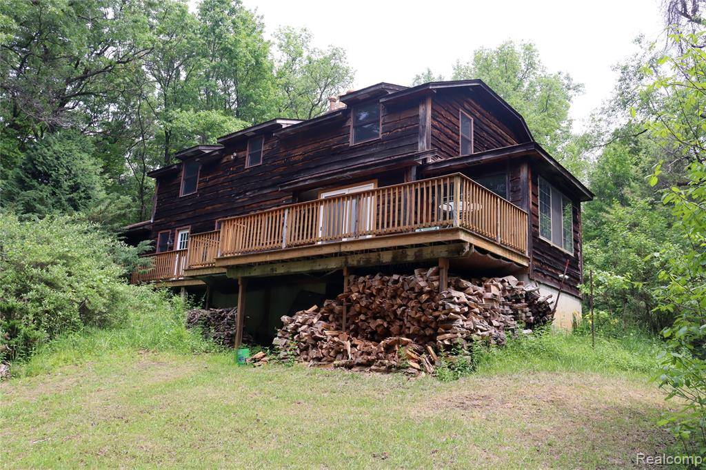 Oxford, MI 48371,320 Nancy Bird Lane