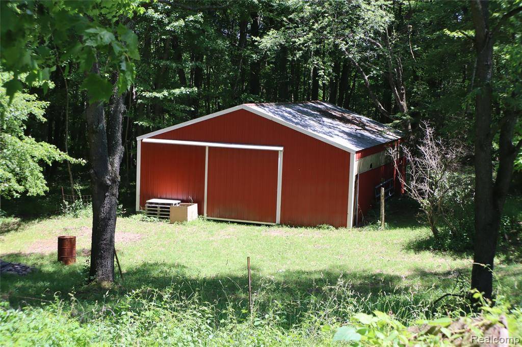 Clarkston, MI 48371,320 Nancy Bird Lane