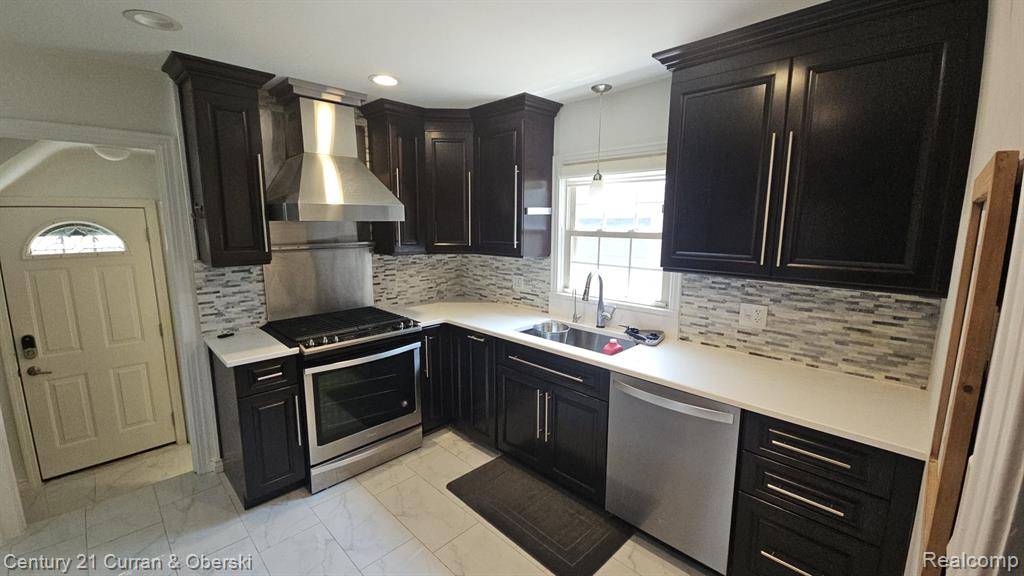 Dearborn, MI 48124,24917 Ward Street