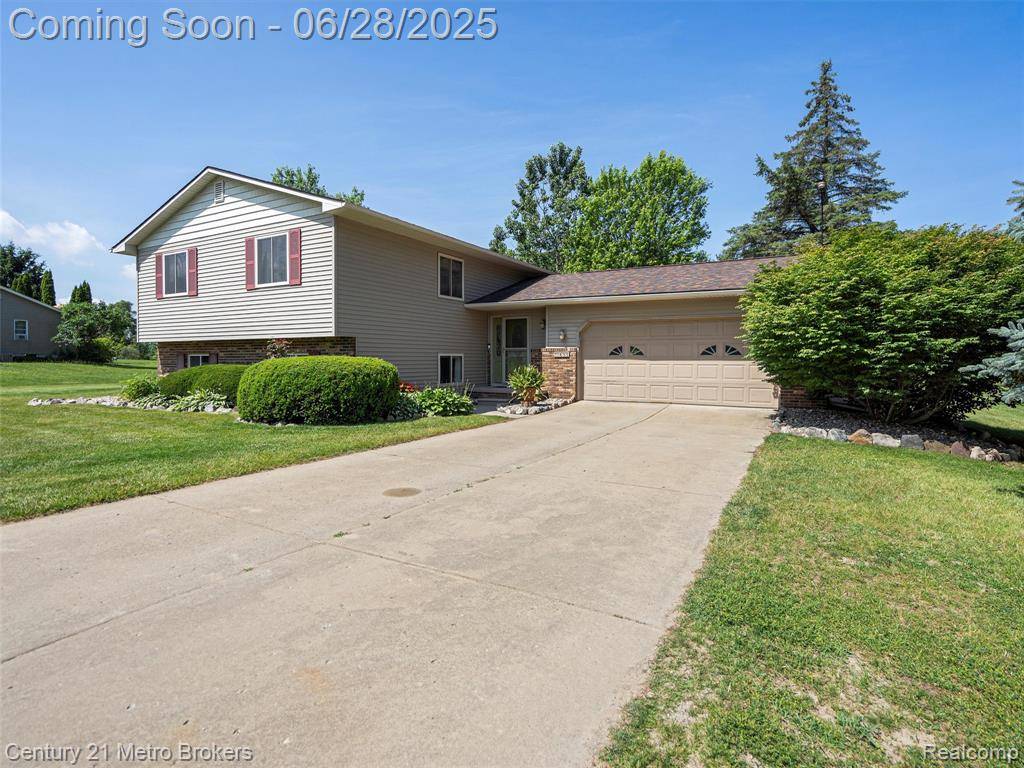 Fenton, MI 48430,11433 Whitaker Road