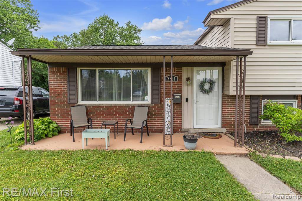 Sterling Heights, MI 48310,2321 Camel Drive