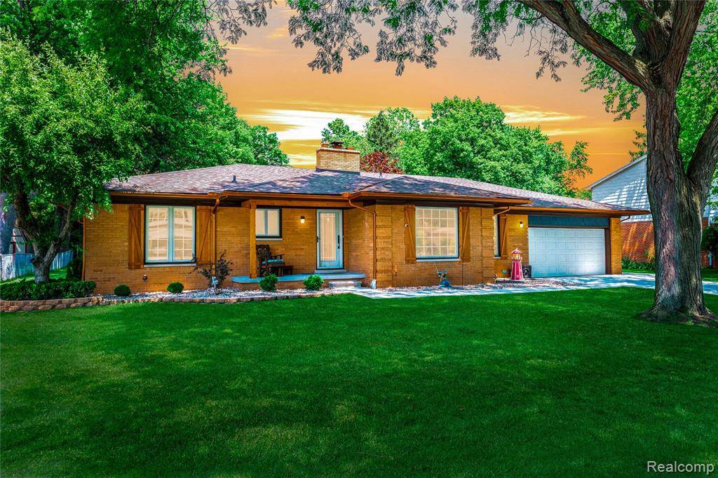 Grosse Ile, MI 48138,8366 Glengarry Road