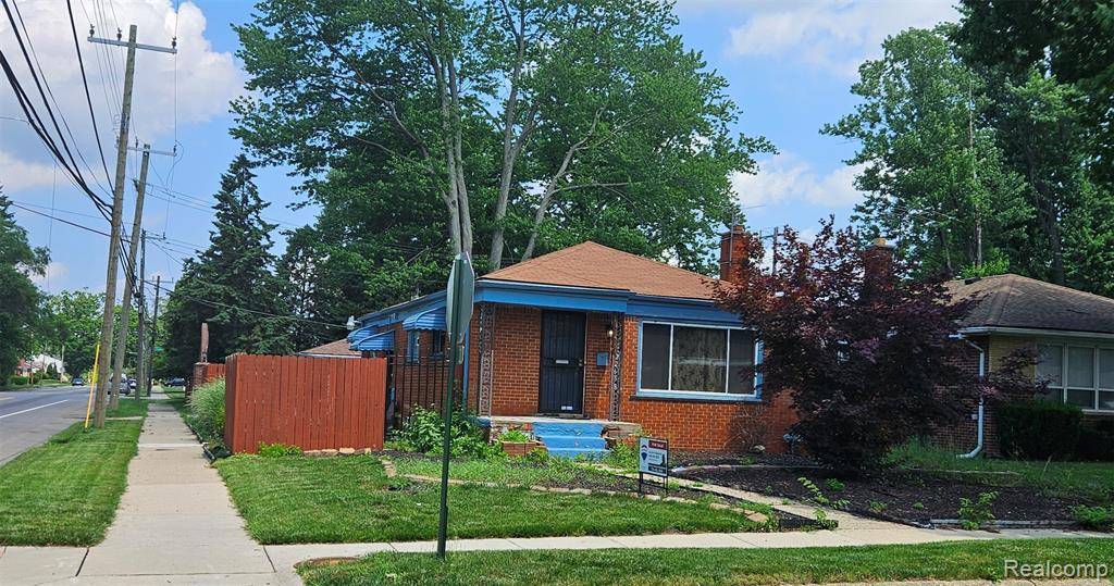 Detroit, MI 48219,22638 Chippewa Street