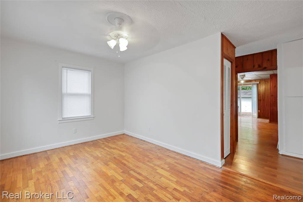 Burton, MI 48529,1165 Carman Street