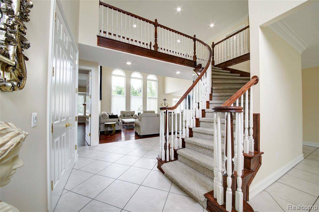 Sterling Heights, MI 48314,4935 Maceri Circle