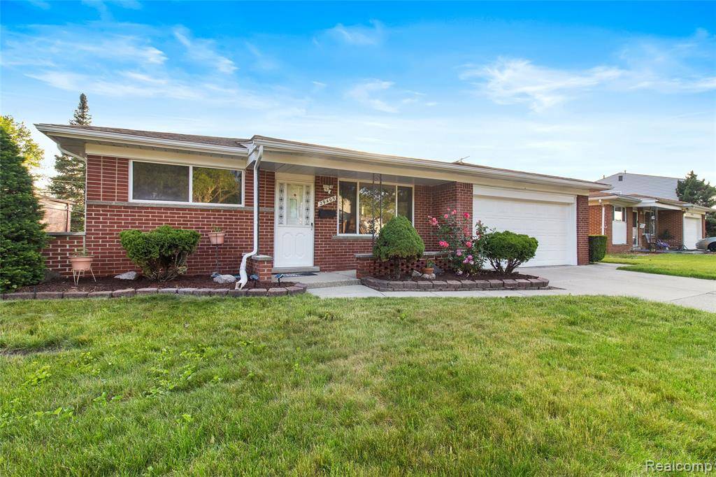 Warren, MI 48092,29405 Van Laan Drive