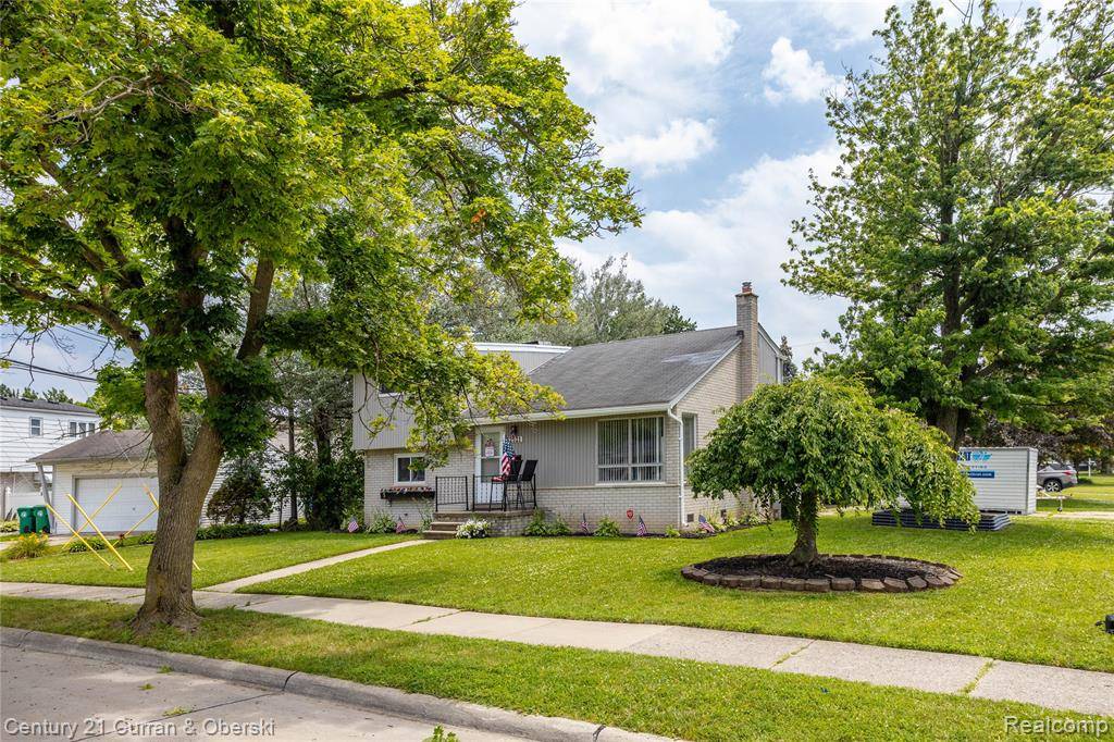 Garden City, MI,32521 Dover Street