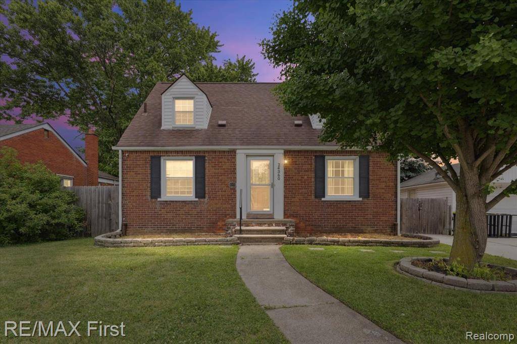 Eastpointe, MI 48021,24360 Grove Avenue