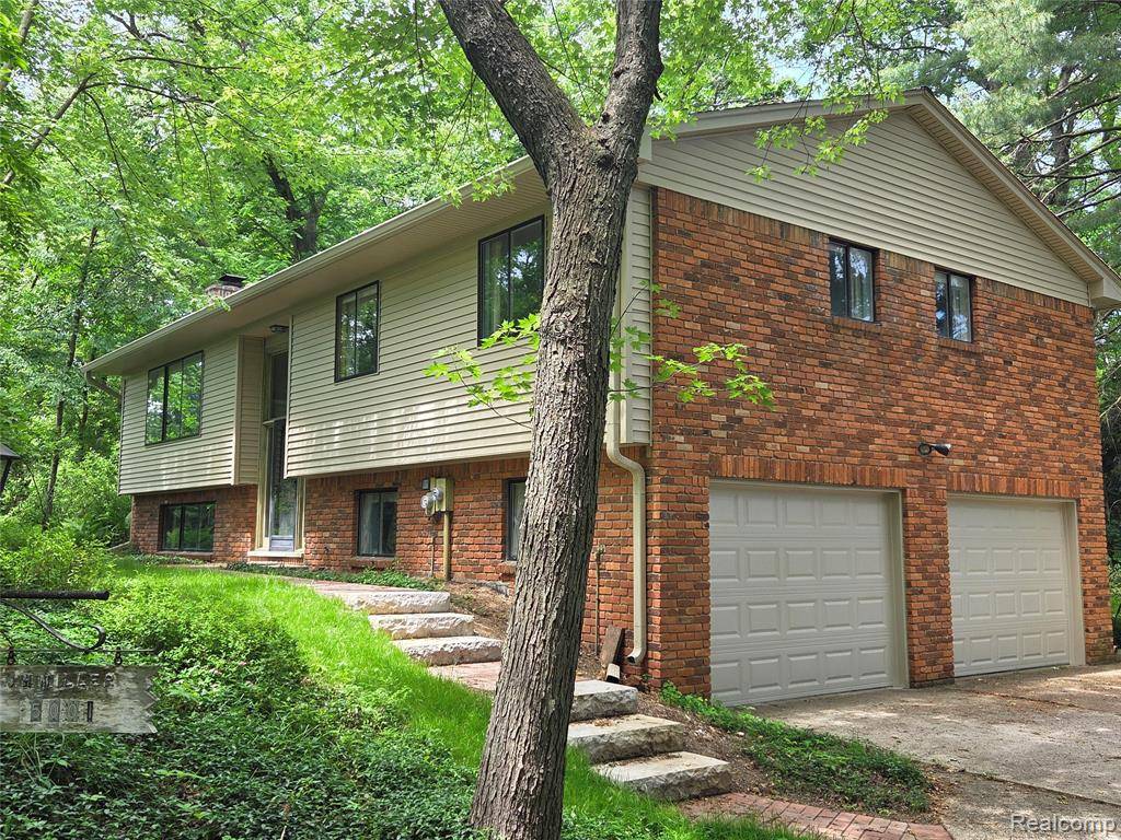 Brighton, MI 48114,5001 Pinetum Trail