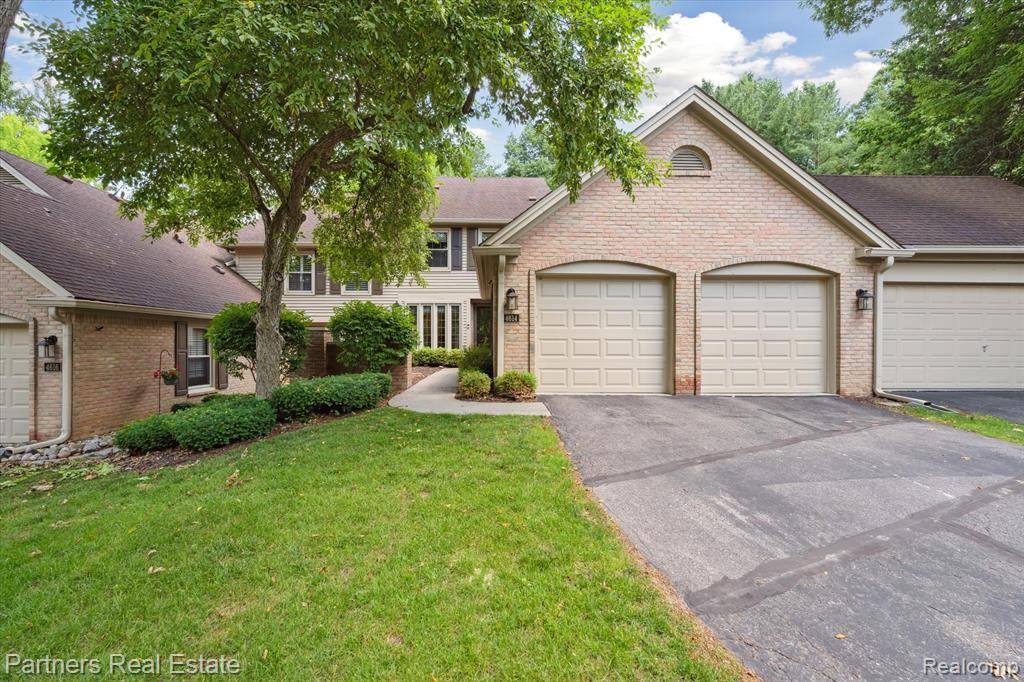 Brighton, MI 48116,4614 Golf View Drive