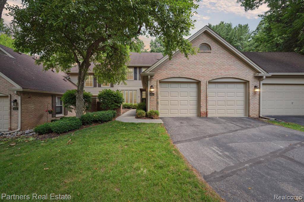 Brighton, MI 48116,4614 Golf View Drive