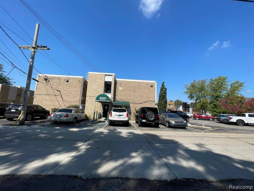 Dearborn, MI 48124,2021 MONROE Street