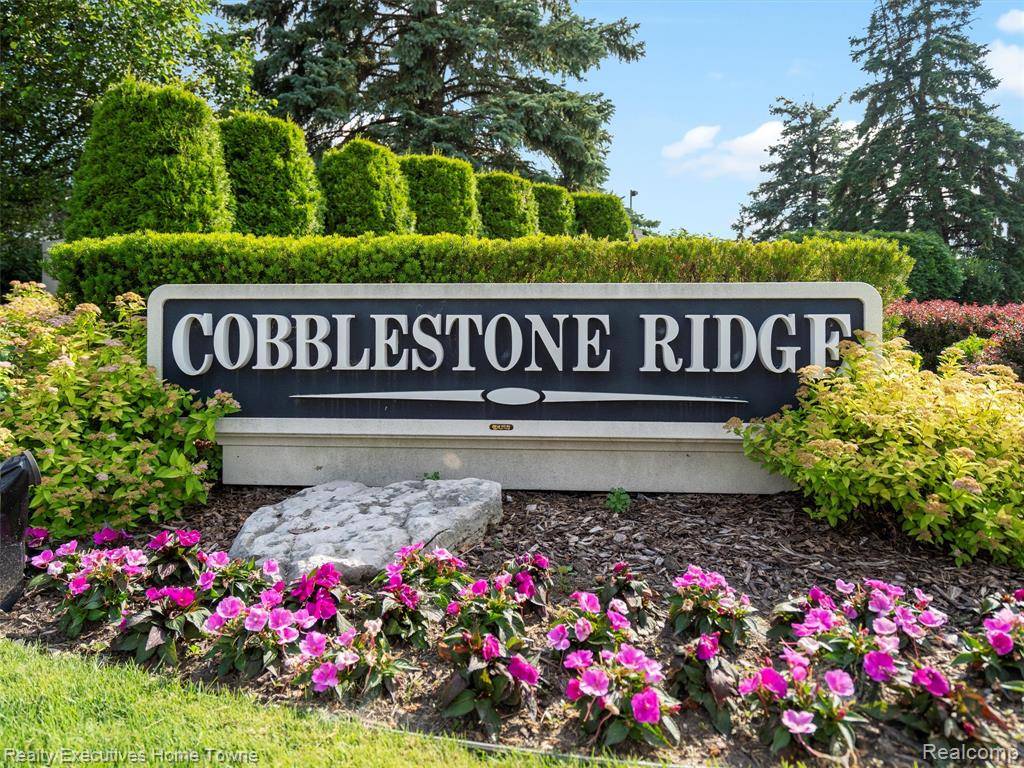 Macomb, MI 48042,16865 Coral Lane
