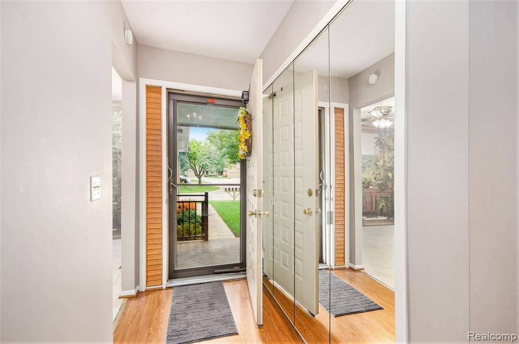 Rochester Hills, MI 48307,654 Tennyson