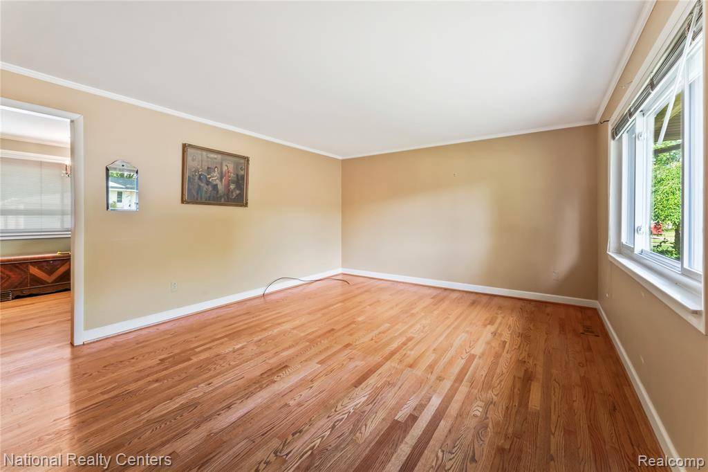 Romulus, MI 48174,30255 Dorset Street