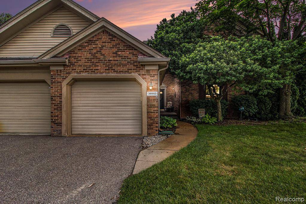 Farmington, MI 48331,36952 Ridgedale Court