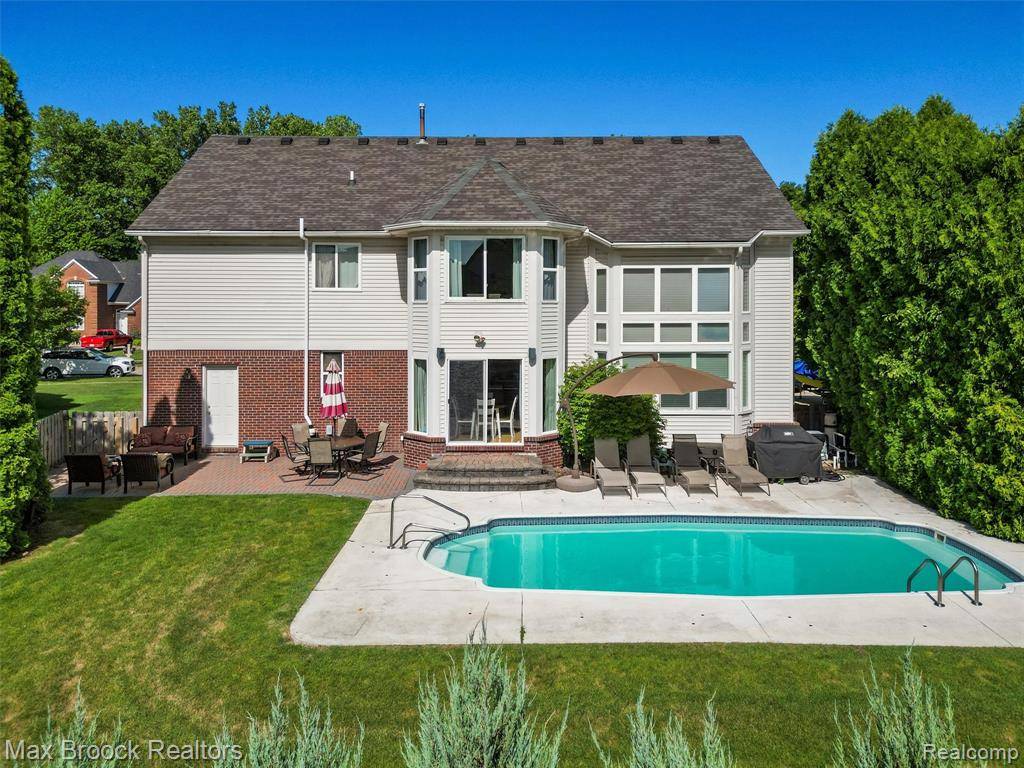 Harrison Township, MI,39104 Devonshire Court