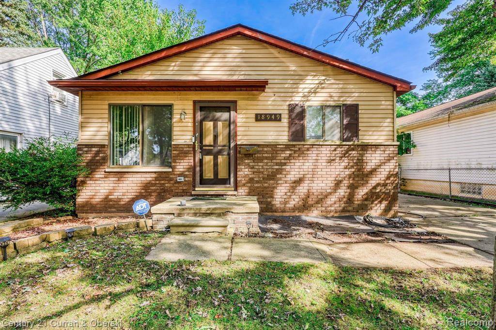 Harper Woods, MI 48225,18949 KENOSHA Street