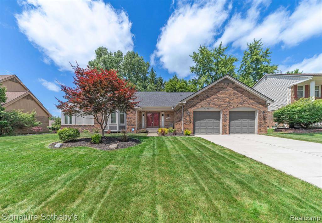 Farmington, MI 48335,25759 Hunt Club Boulevard