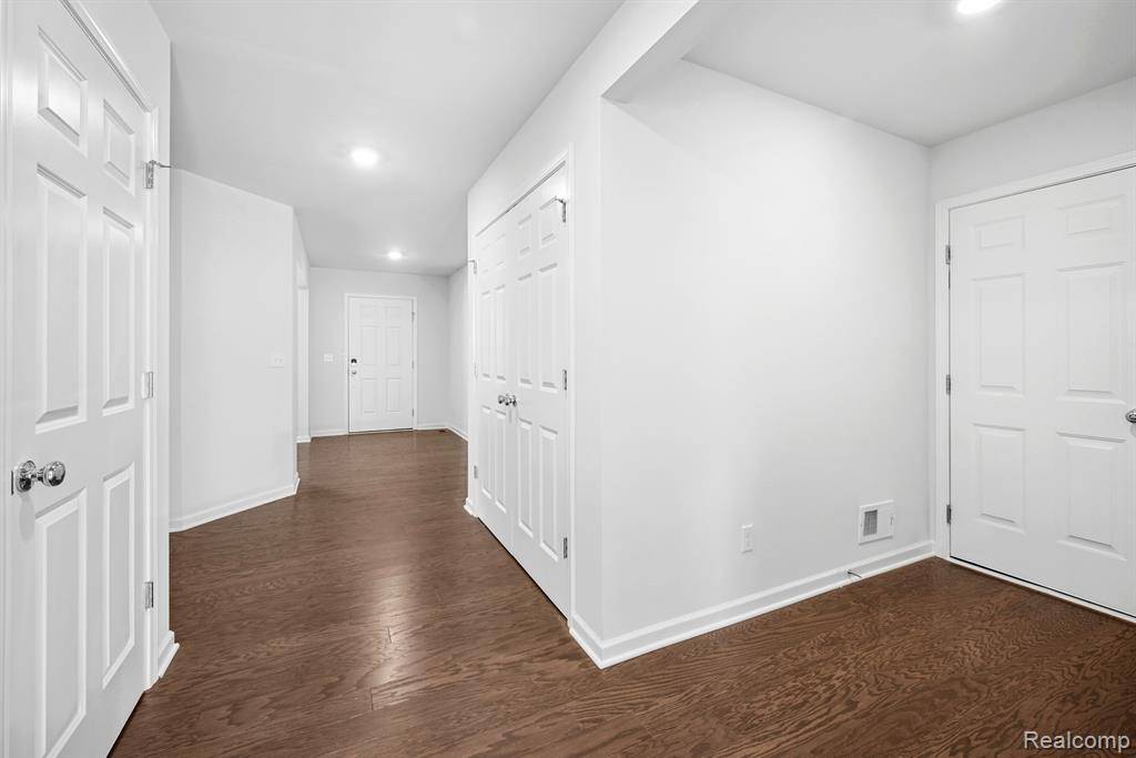 Chesterfield, MI 48047,54727 HERON Circle