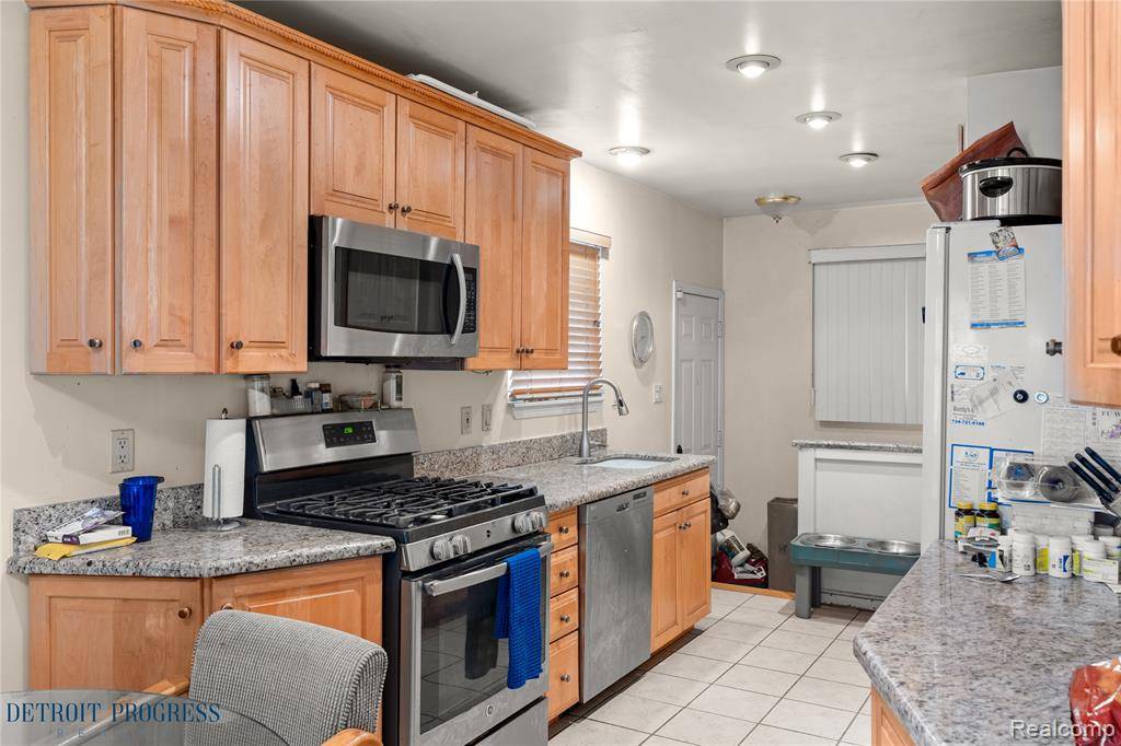 Dearborn Heights, MI 48127,26411 W Warren Street