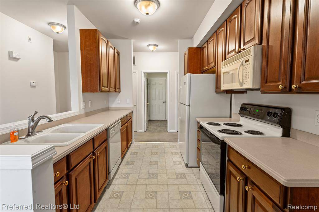 Canton, MI 48188,2105 Arcadia Drive
