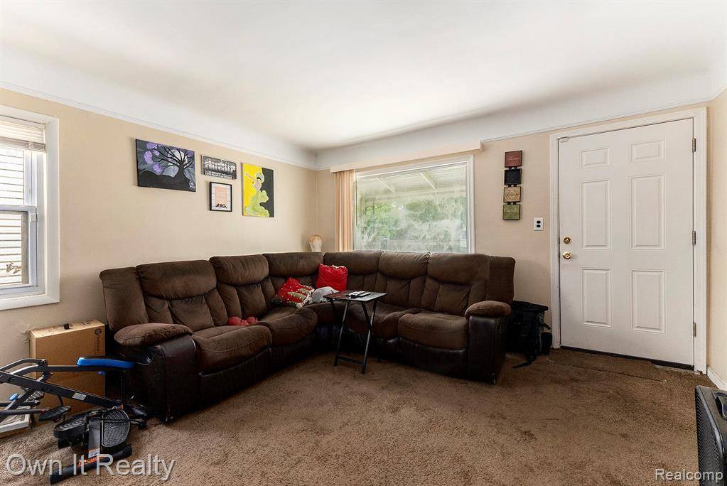Westland, MI 48228,7291 Faust Avenue