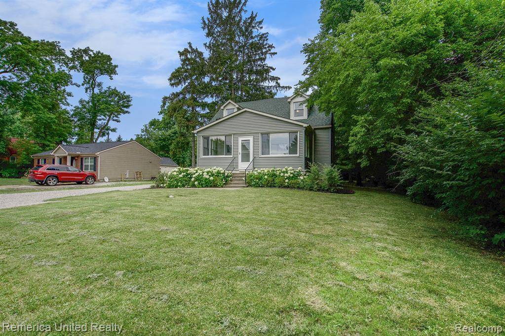 Livonia, MI 48150,9309 Newburgh Road