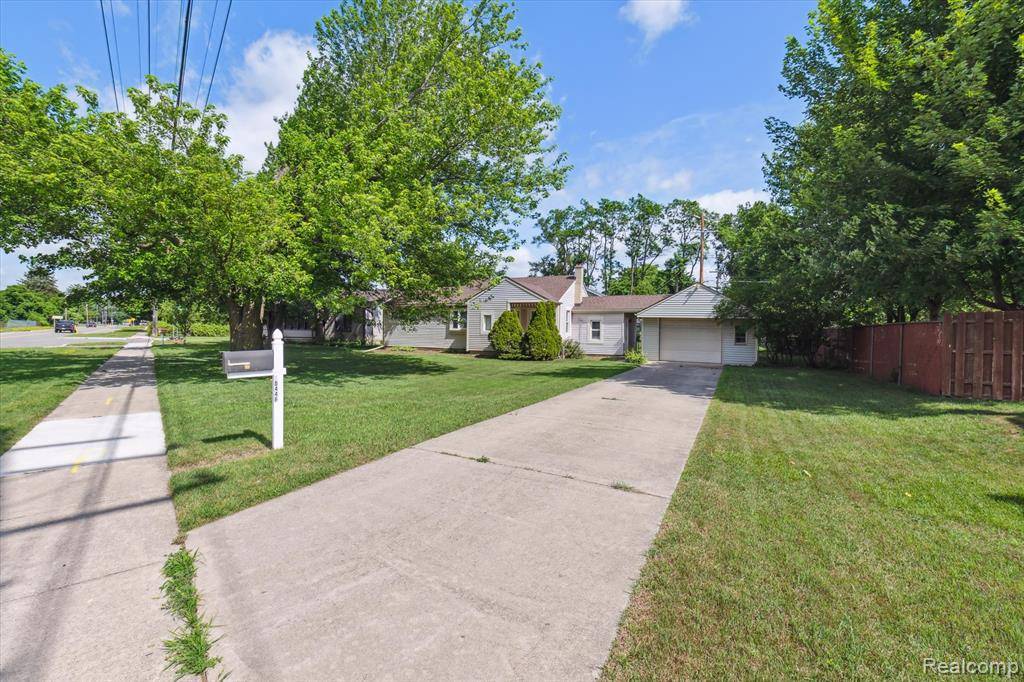 Farmington Hills, MI 48336,30446 Shiawassee Road
