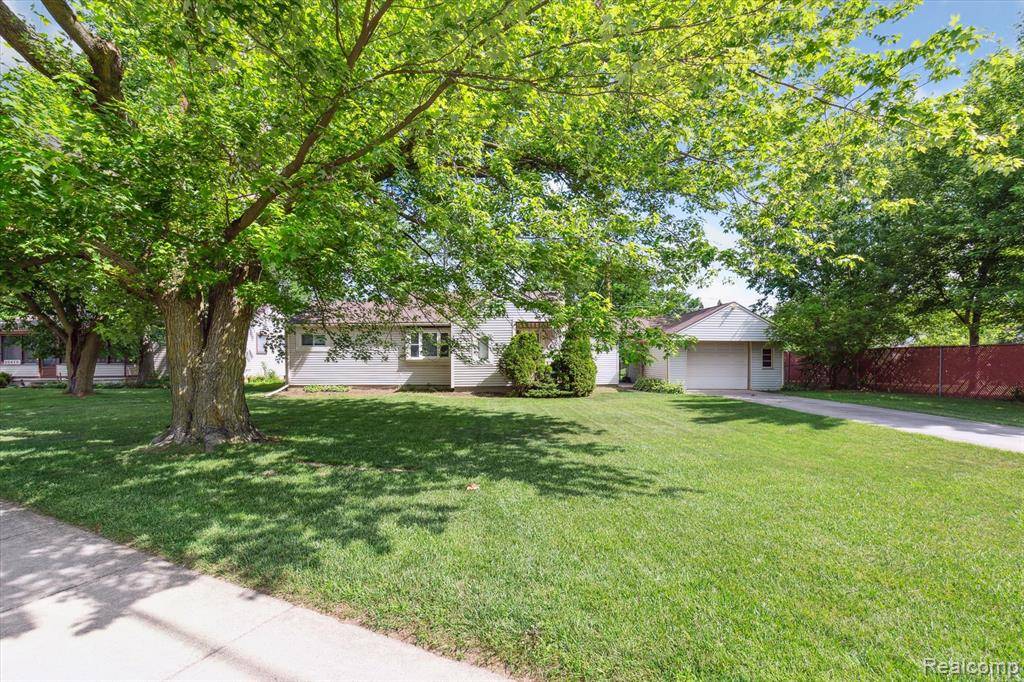 Farmington Hills, MI 48336,30446 Shiawassee Road