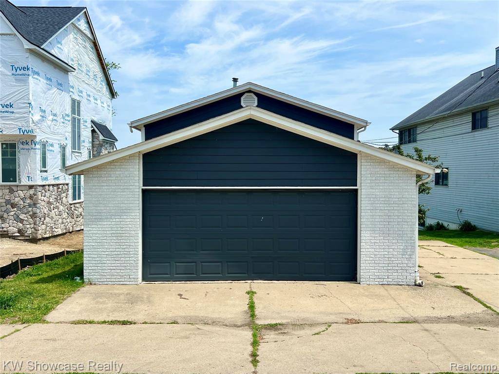 Commerce Twp, MI 48382,1869 Union Lake Road