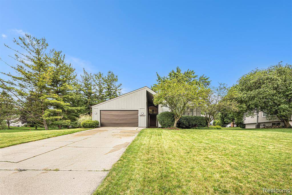 West Bloomfield, MI,5722 Perrytown Drive