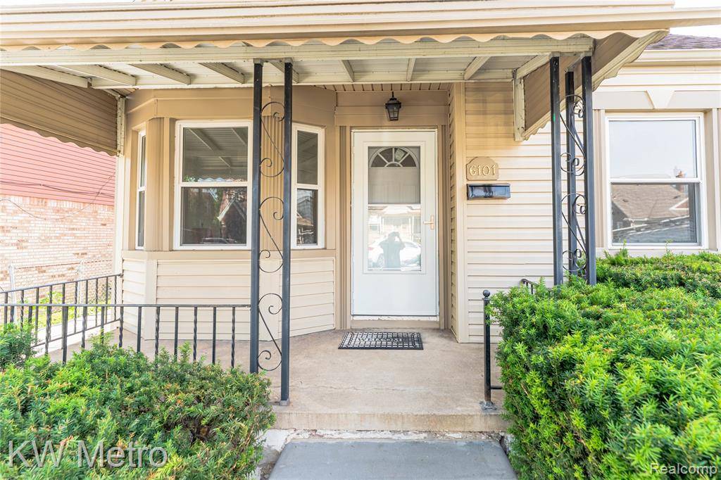 Dearborn Heights, MI 48126,6101 Kenilworth Street