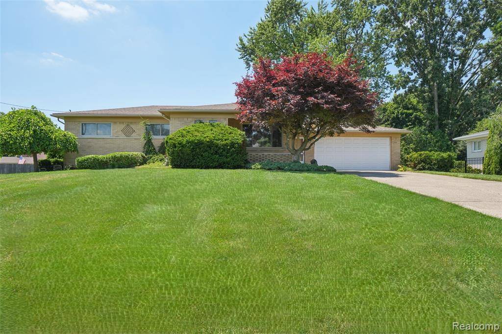 Shelby Twp, MI 48316,54829 Starlite Drive