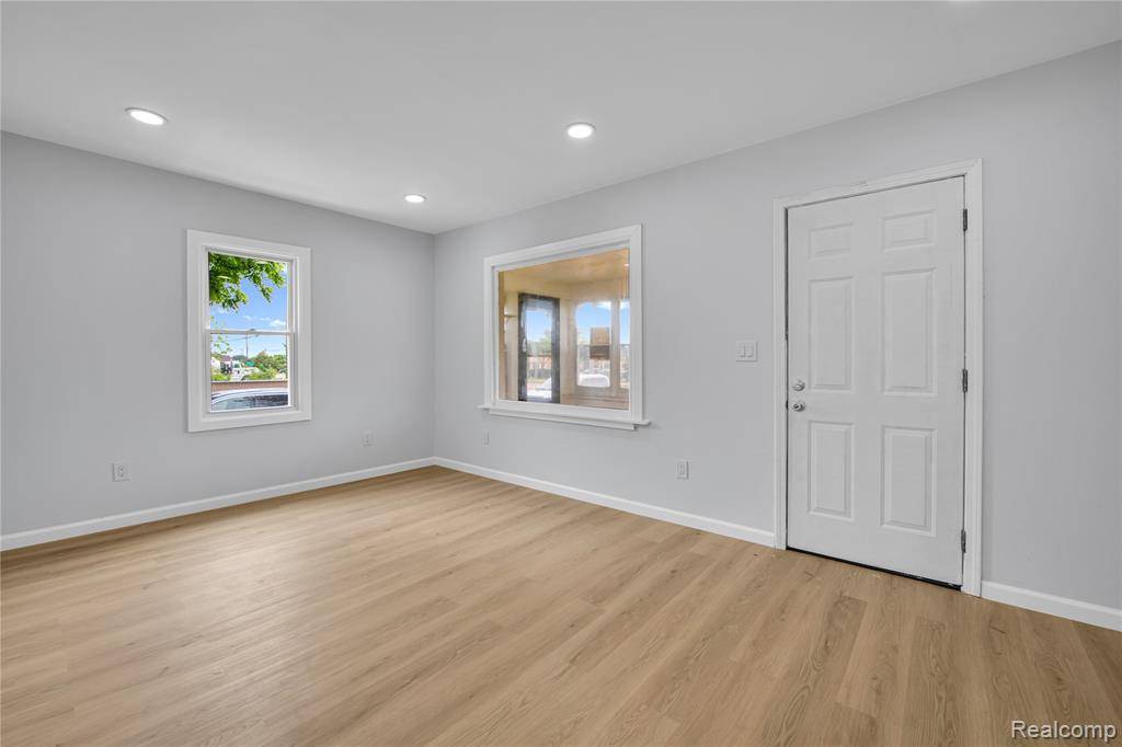 Rochester, MI 48307,134 W Auburn Road