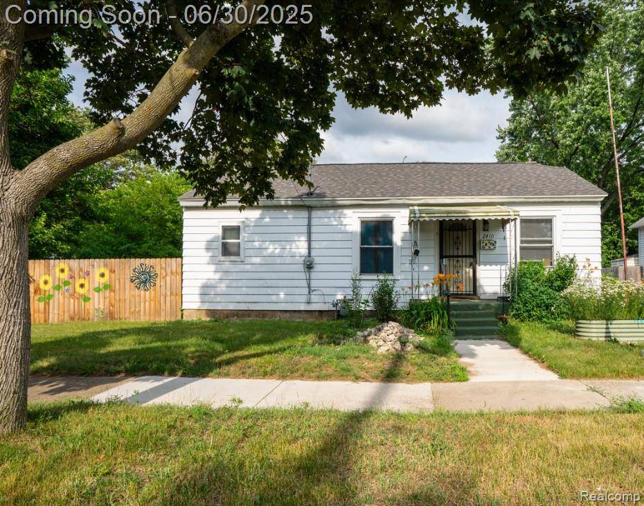 Wyoming, MI 49509,2410 Woodward SW Avenue