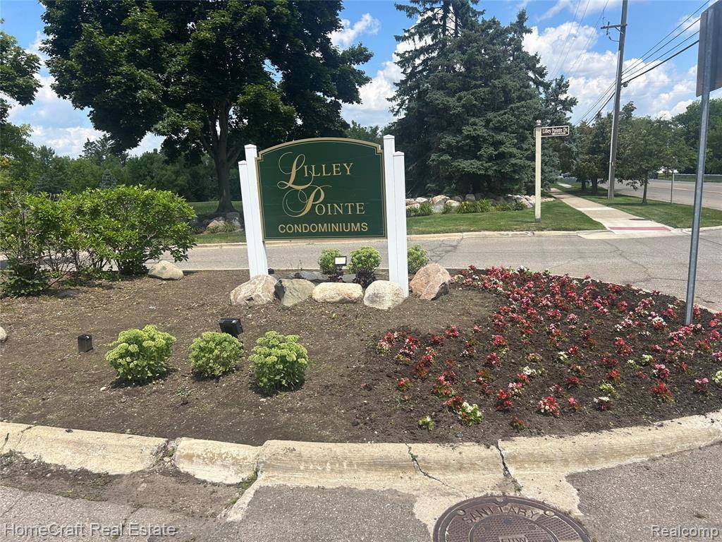 Canton, MI 48187,42808 Lilley Pointe Drive