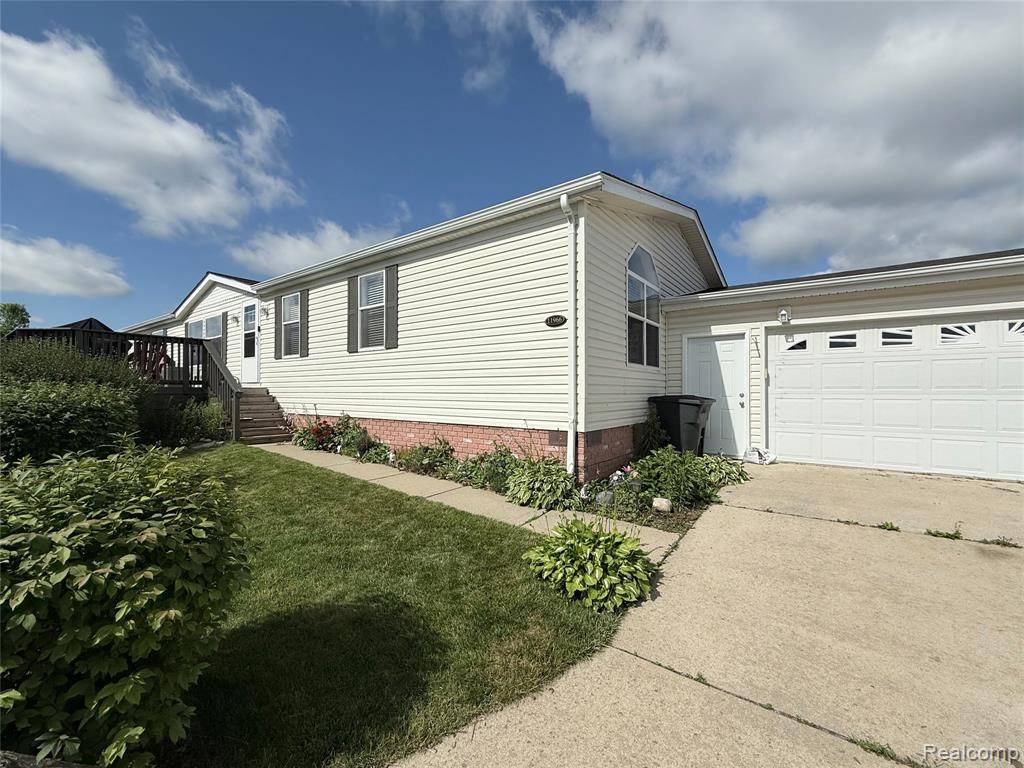 South Lyon, MI 48178,11966 Bristlewood Court